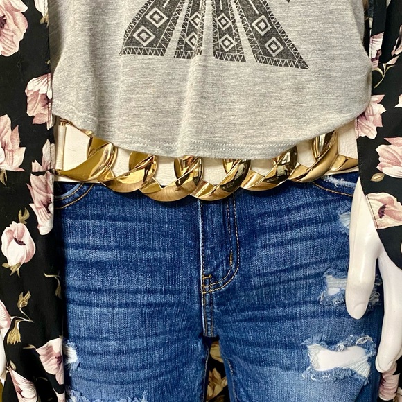 Snap Back Belt with Chain - Picture 3 of 6